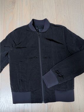 lululemon athletica Women's Black Reversible Bomber Jacket